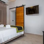 Ht Urban Atrium Apartament
